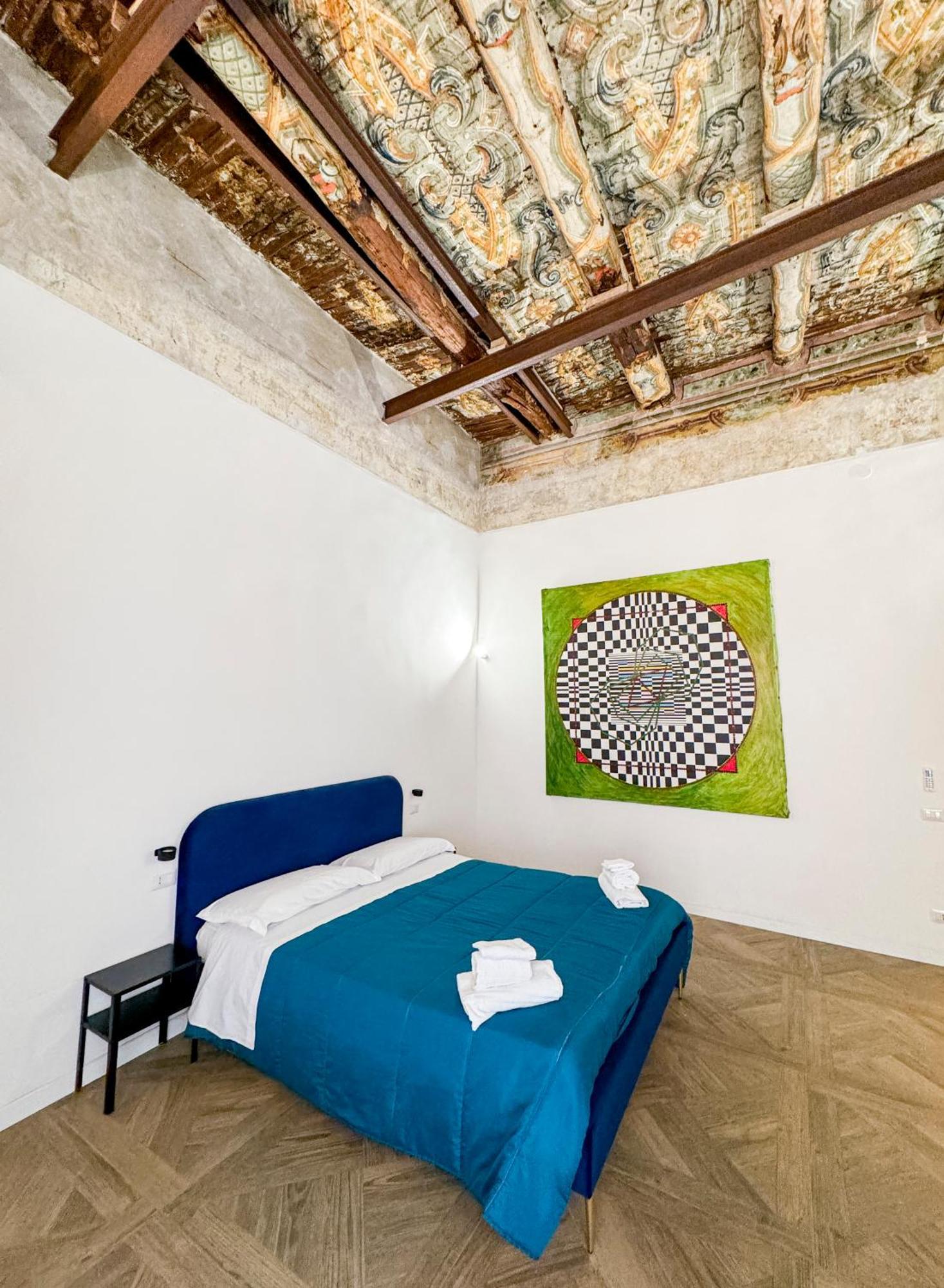 Boutique Spagnoli Pensión Nápoles